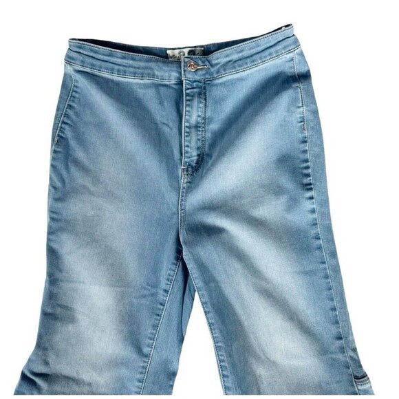 We The Free People Women's Sz 29 Just Float On Flare Bell Bottom Raw Hem Jeans - Picture 3 of 9